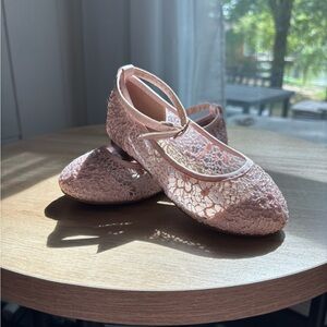 NIB Lauren Lorraine Elegant Pink Floral Lace Kids Shoes - Girls 9.5